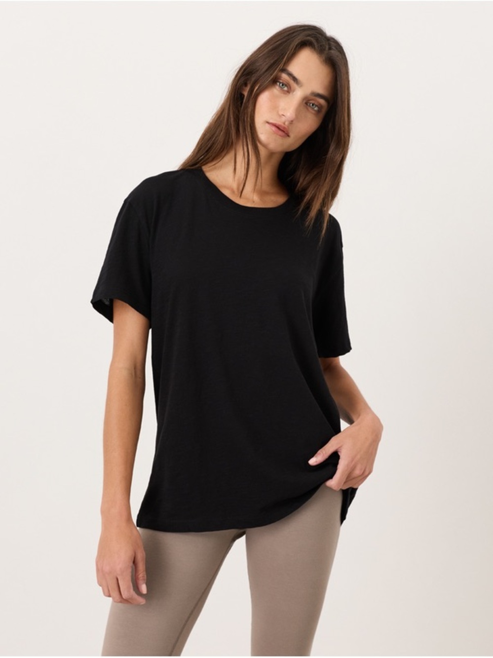 Everyday Black Short Sleeve Tee - Women